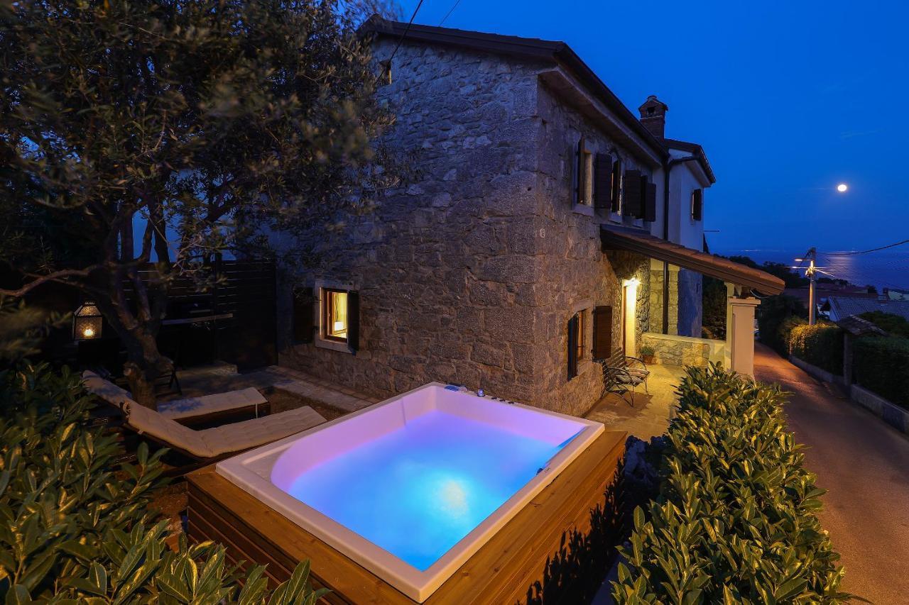 Villa Fani With Jacuzzi Icici Exterior photo