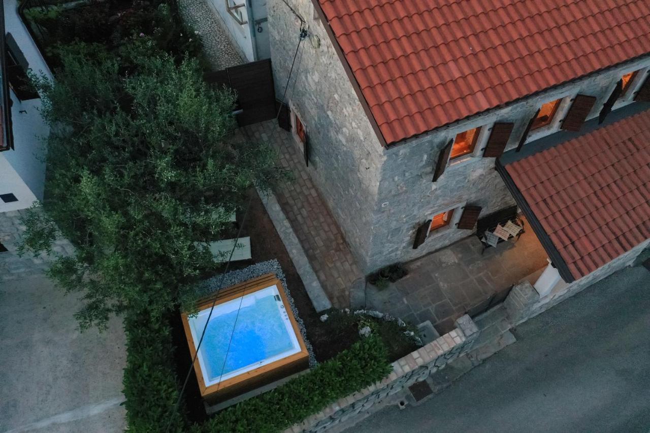 Villa Fani With Jacuzzi Icici Exterior photo
